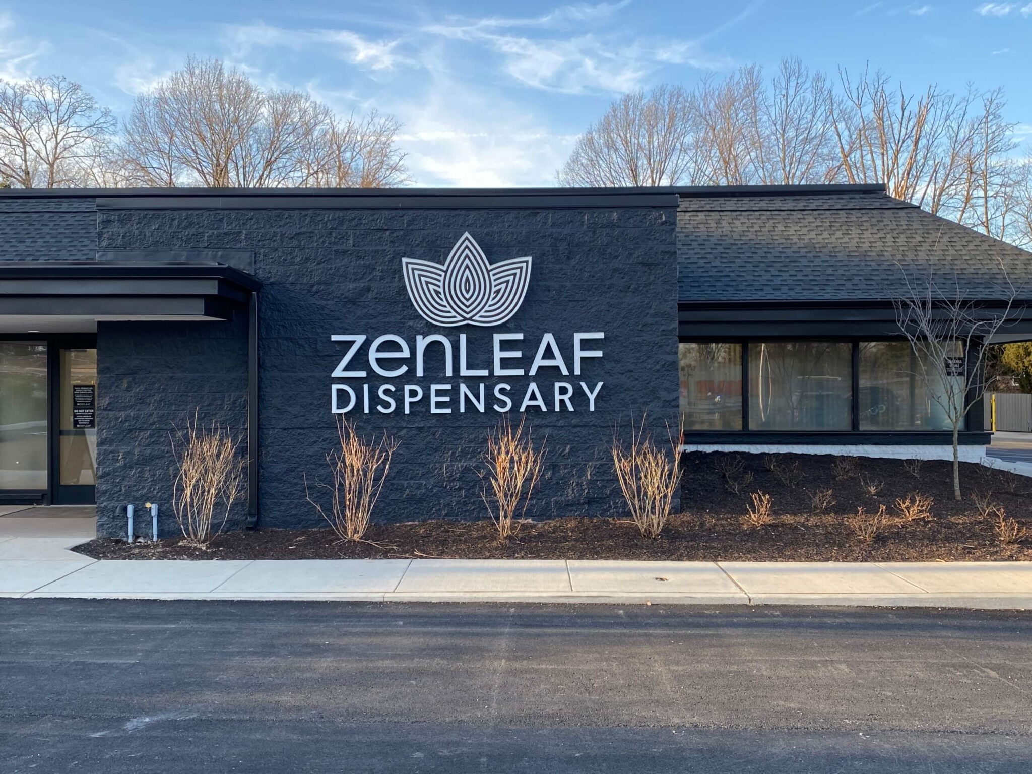 Zen Leaf Dunlap Photos - 2n0azl0